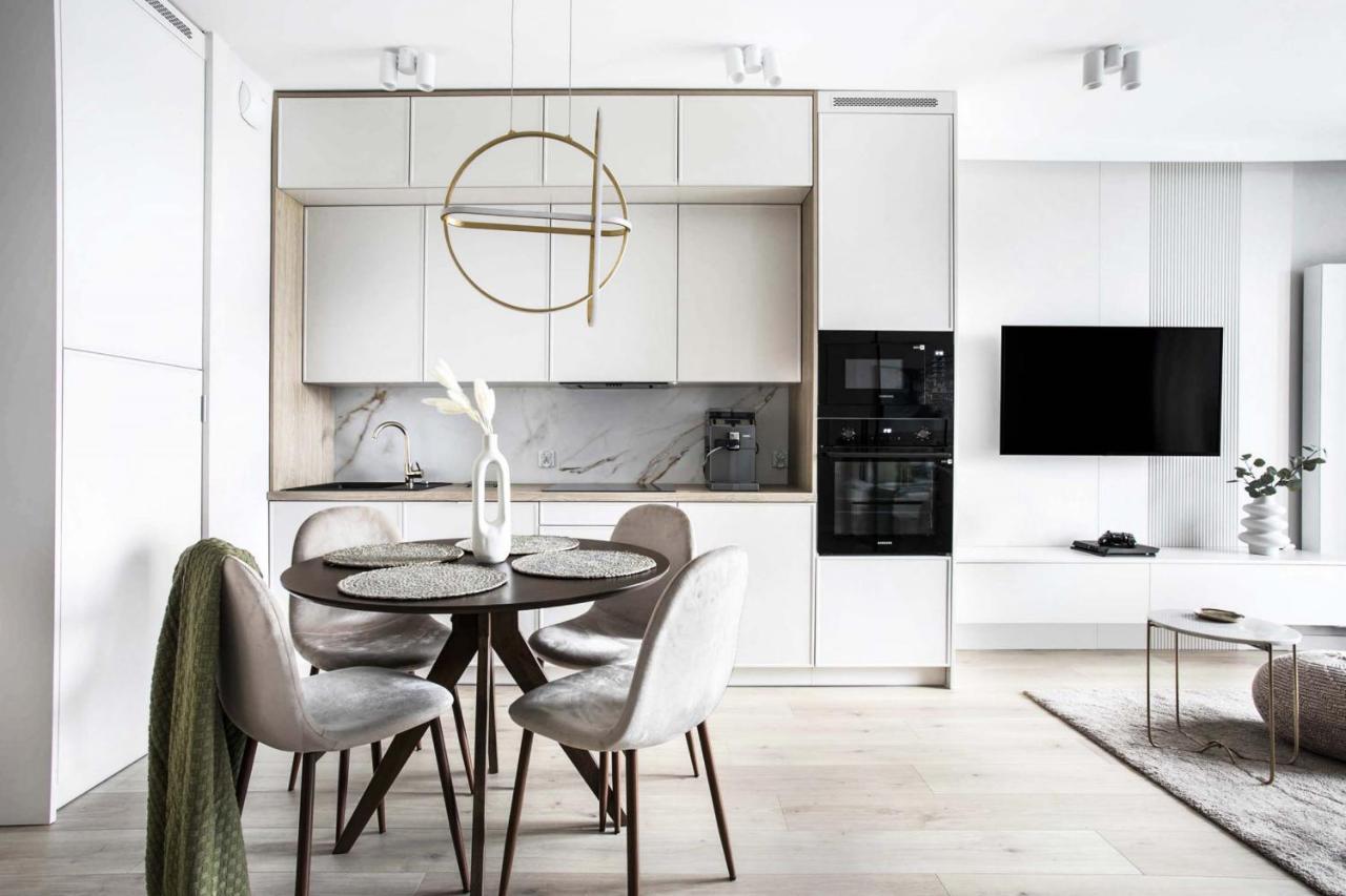 Premium With Parking, Air Condition And Balcony